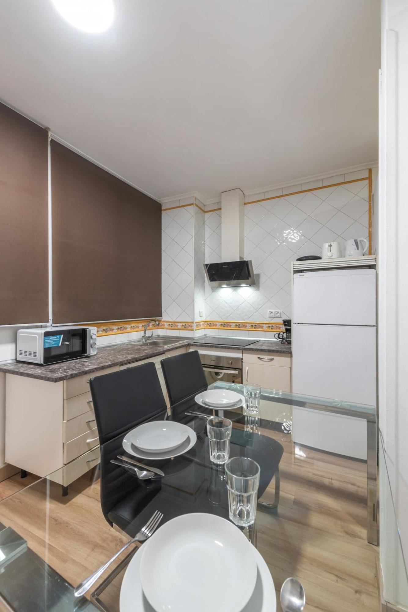 Apartamentos Day Madrid MADERA Centro Gran Via Sol Malasaña Exterior foto